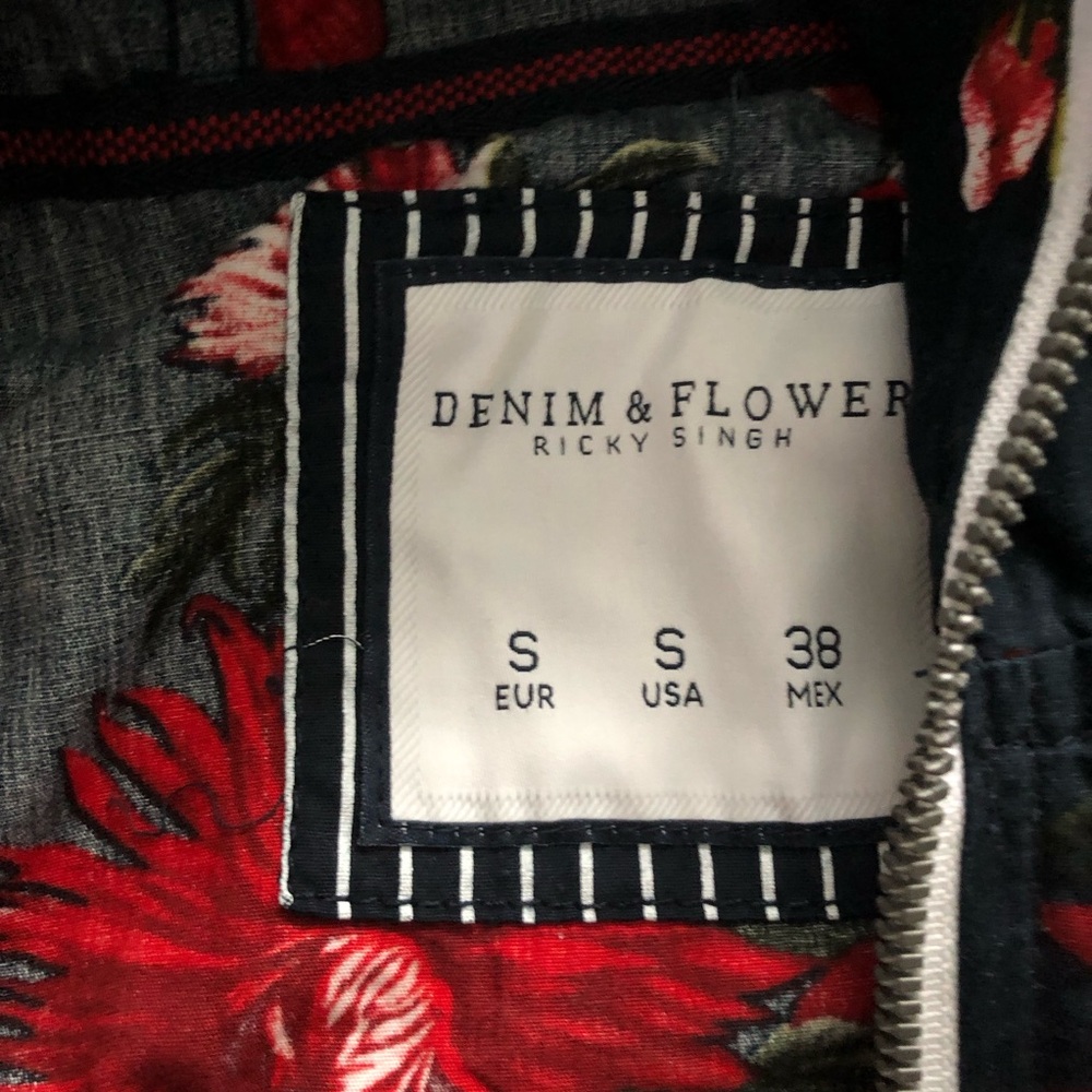 • Denim & Flower • jacket - Picture 2 of 5